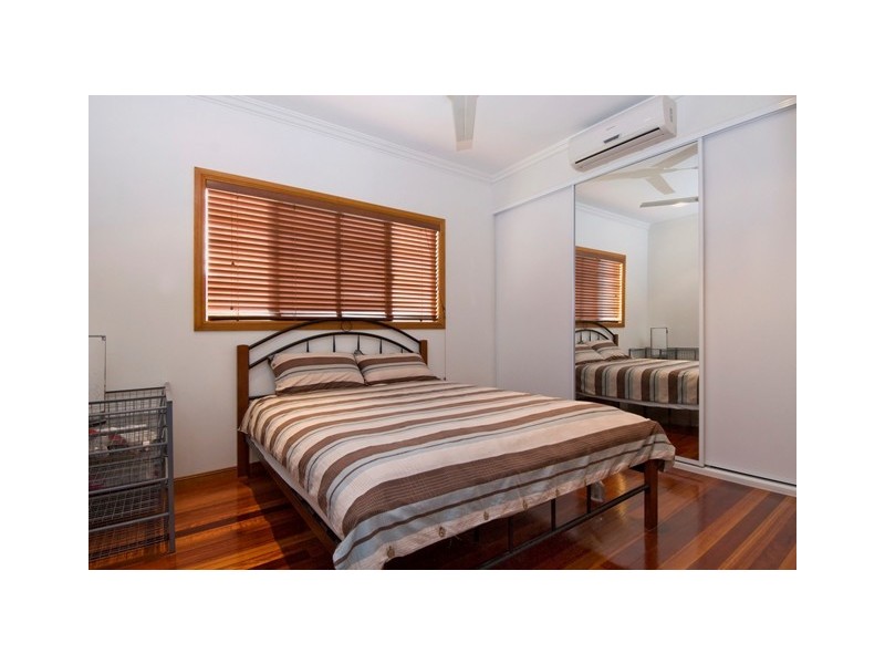 Bentley Park QLD 4869