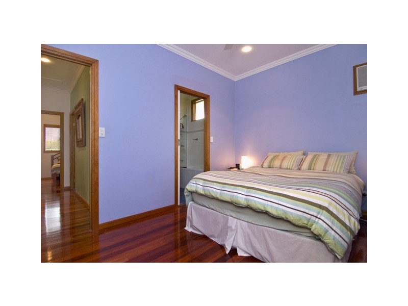 Bentley Park QLD 4869