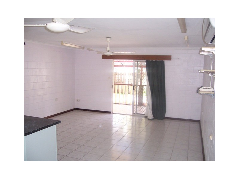 Manunda QLD 4870