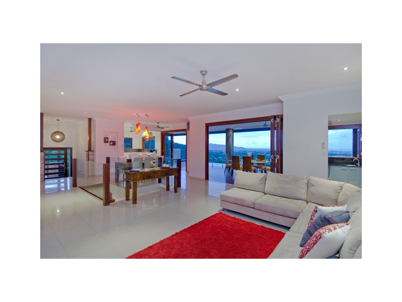 11-13 Jacana Close, Bayview Heights QLD 4868