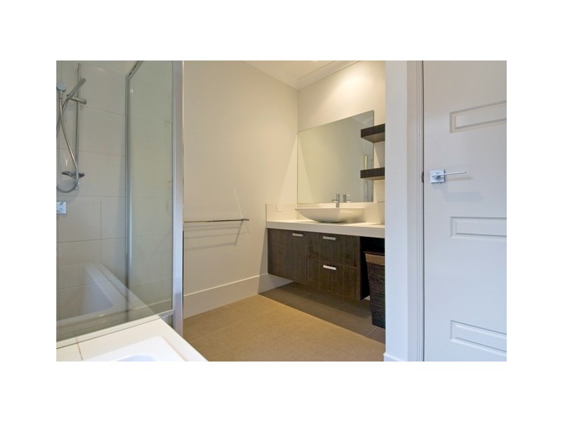 11-13 Jacana Close, Bayview Heights QLD 4868