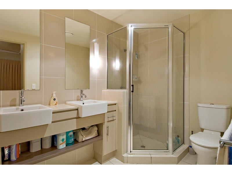 403/13 Mann Street, Westcourt QLD 4870