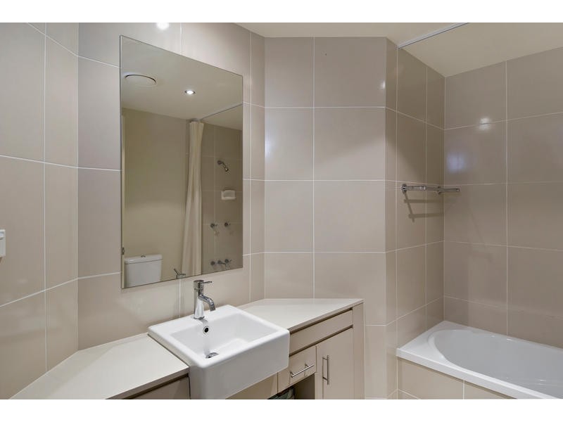 403/13 Mann Street, Westcourt QLD 4870