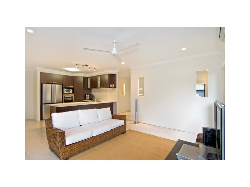 1 Conway Close, Bentley Park QLD 4869