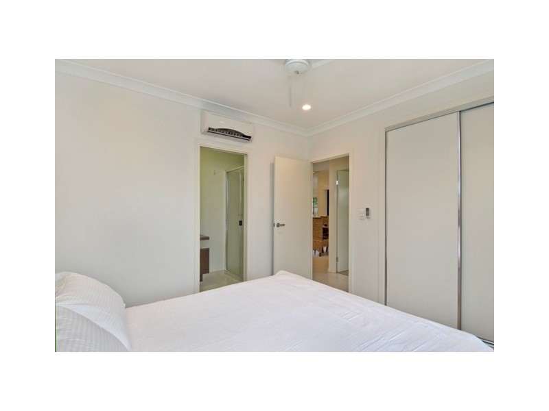 1 Conway Close, Bentley Park QLD 4869