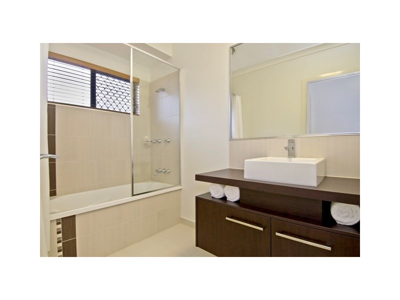 1 Conway Close, Bentley Park QLD 4869