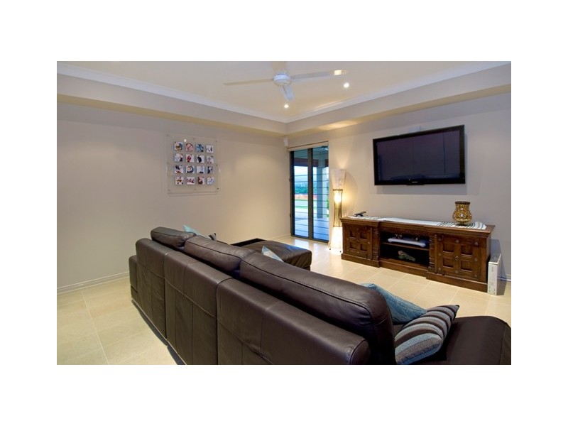 14 Badine Street, Caravonica QLD 4878