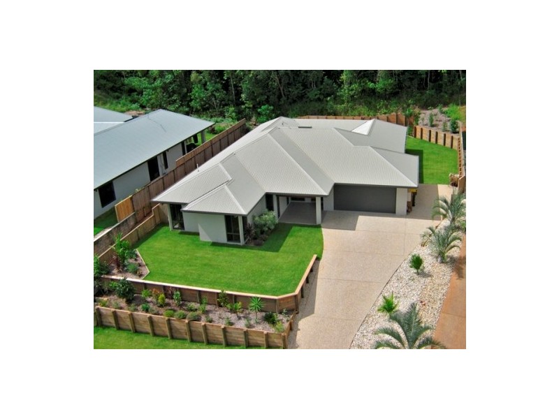 14 Badine Street, Caravonica QLD 4878