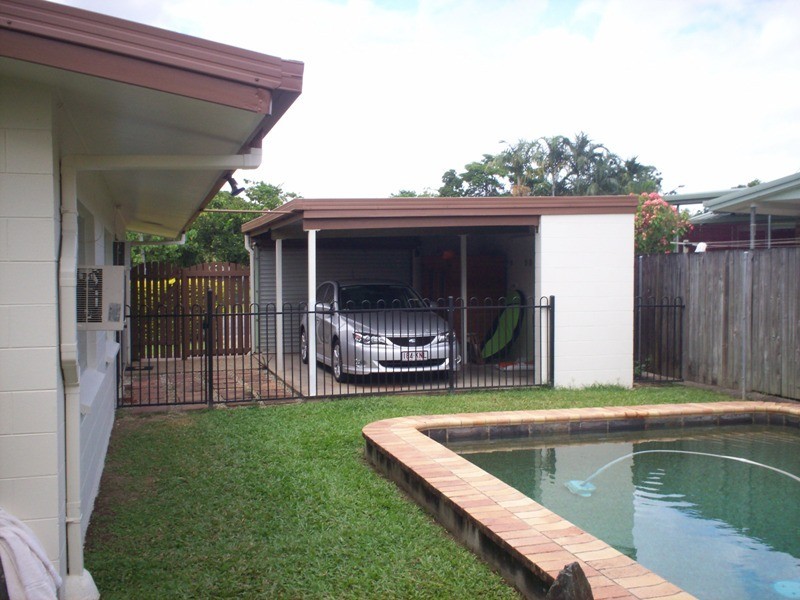 4 Frances Street, Mooroobool QLD 4870