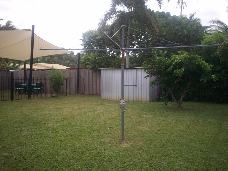4 Frances Street, Mooroobool QLD 4870
