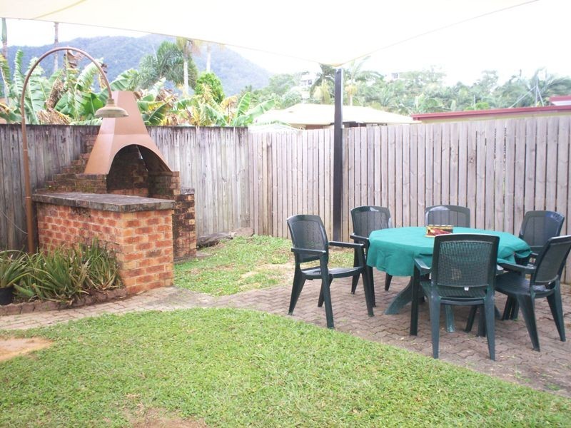 4 Frances Street, Mooroobool QLD 4870