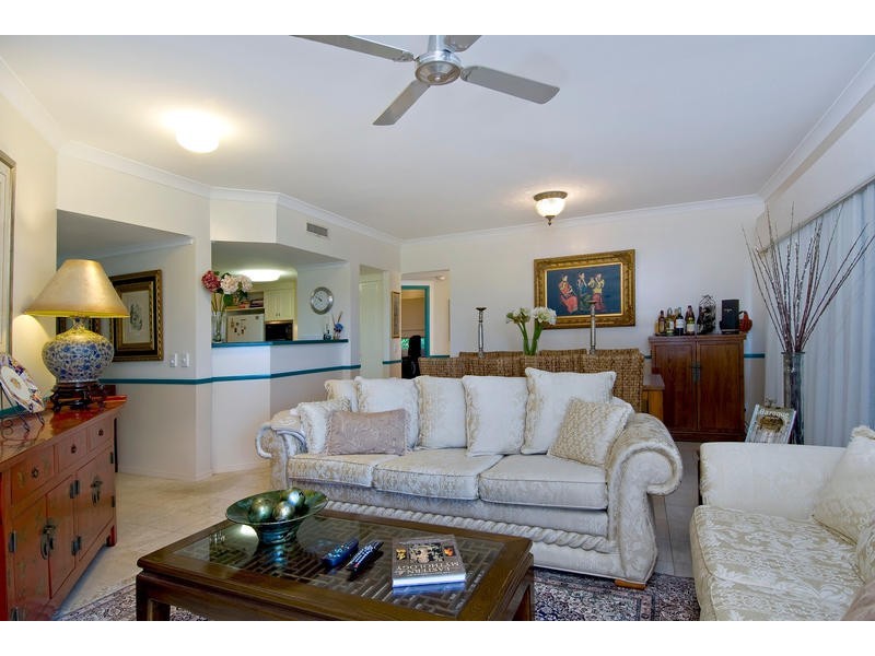49/8 Munro Terrace, Mooroobool QLD 4870
