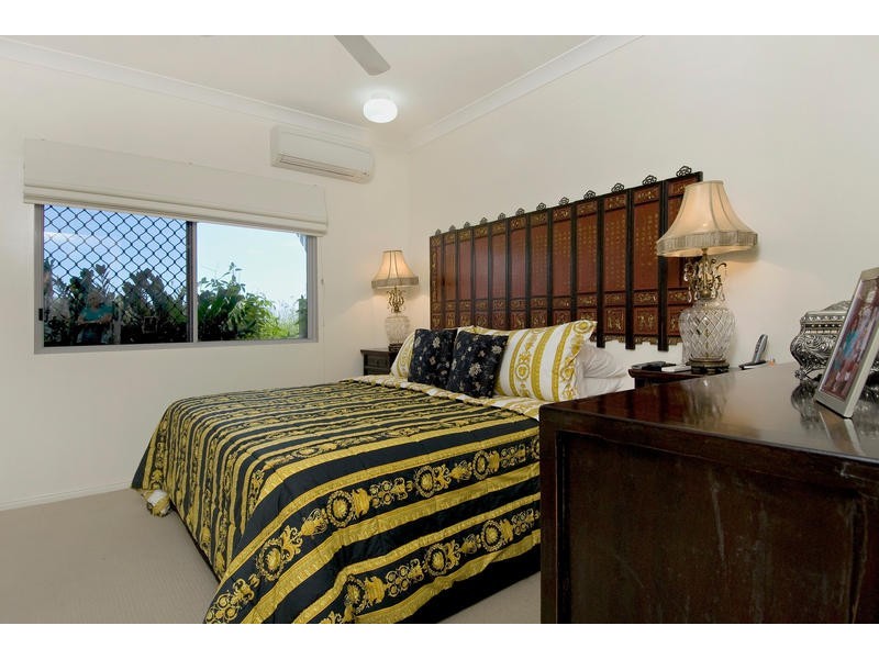 49/8 Munro Terrace, Mooroobool QLD 4870