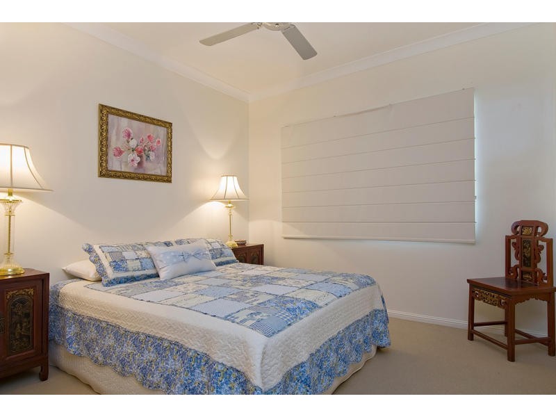49/8 Munro Terrace, Mooroobool QLD 4870