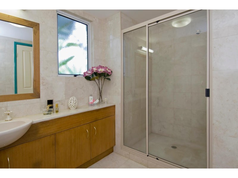 49/8 Munro Terrace, Mooroobool QLD 4870