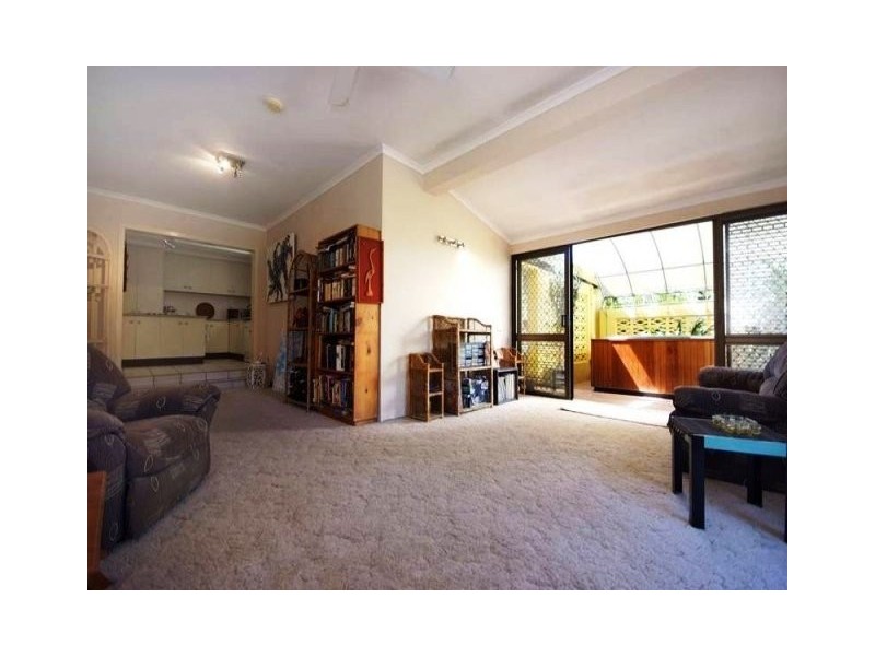 14 Ponticello Street, Whitfield QLD 4870