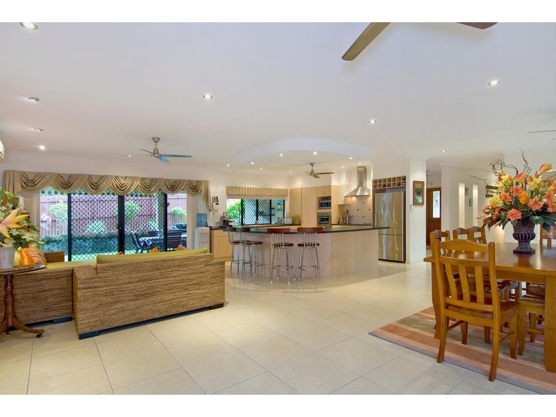 Bentley Park QLD 4869