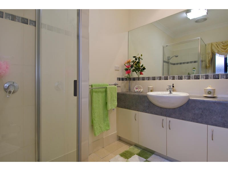 Bentley Park QLD 4869