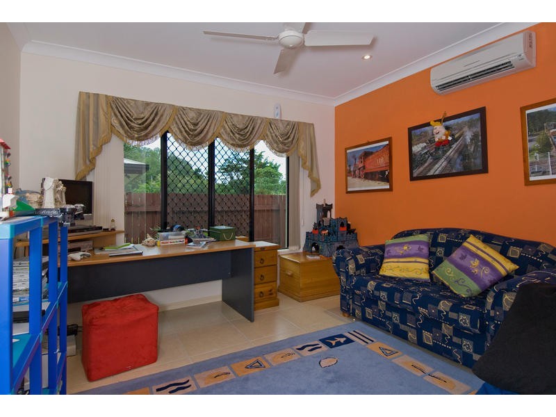 Bentley Park QLD 4869