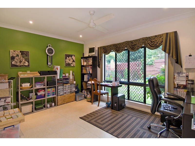 Bentley Park QLD 4869