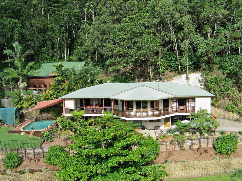 Bentley Park QLD 4869