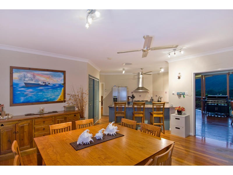 Bentley Park QLD 4869