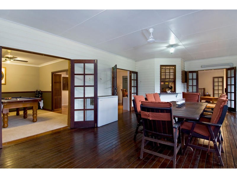 Bentley Park QLD 4869