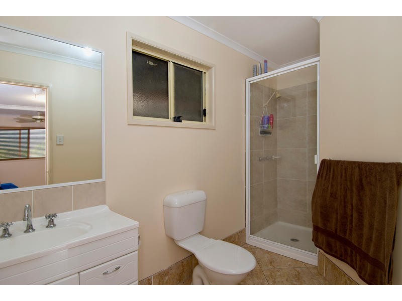 Bentley Park QLD 4869