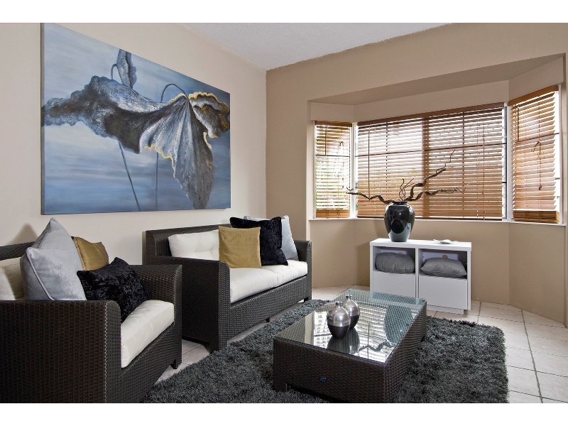10/11 Brown Street, Woree QLD 4868