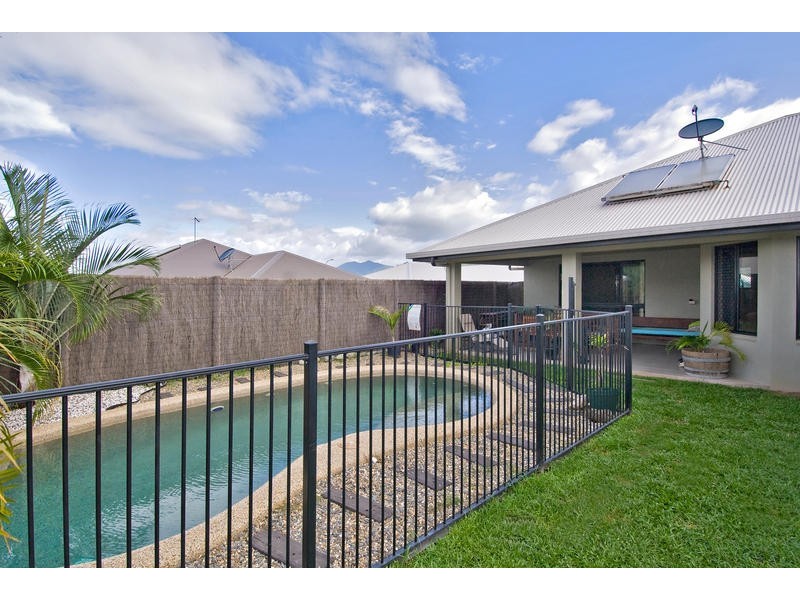 Bentley Park QLD 4869