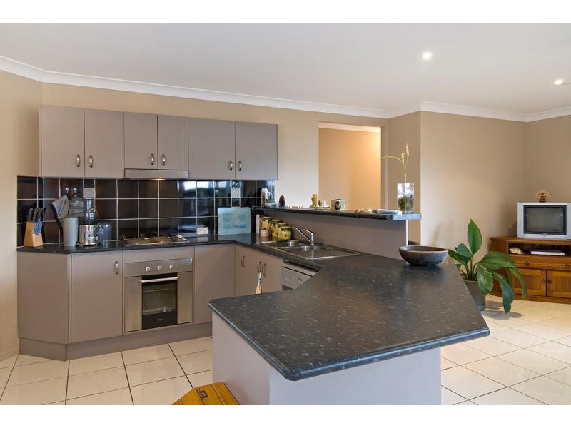 Bentley Park QLD 4869