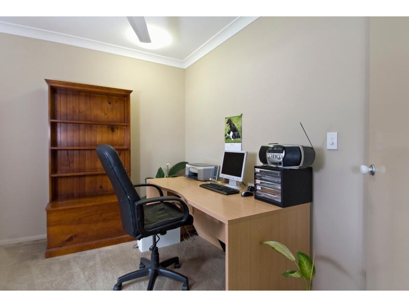 Bentley Park QLD 4869