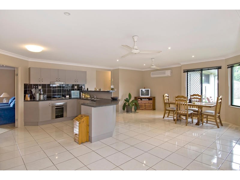 Bentley Park QLD 4869