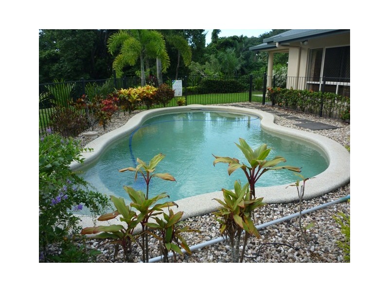 43 Chesterfield Close, Brinsmead QLD 4870