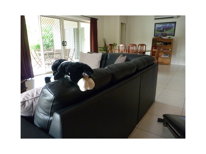 43 Chesterfield Close, Brinsmead QLD 4870