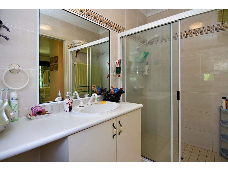 88 Sydney Street, Bayview Heights QLD 4868