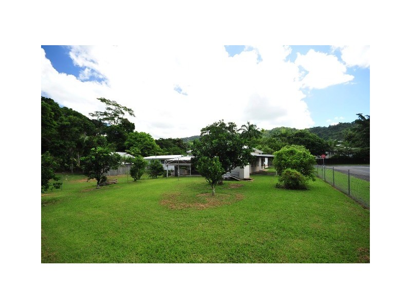 119 & 121 Woodward, Edge Hill QLD 4870