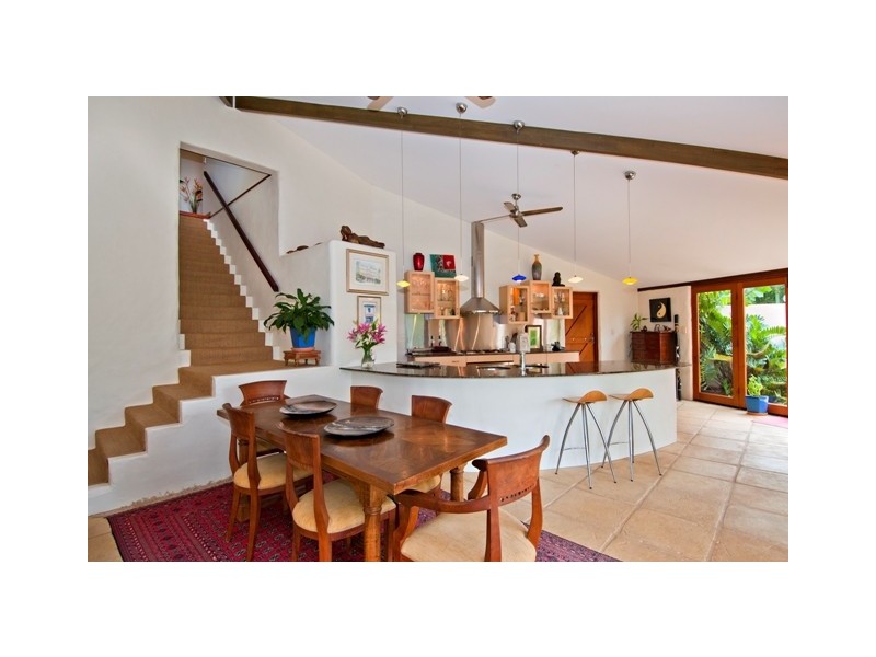 15  Hook Close, Brinsmead QLD 4870