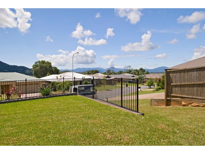 Bentley Park QLD 4869