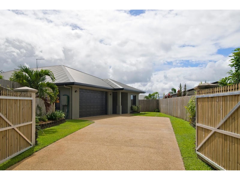 Bentley Park QLD 4869