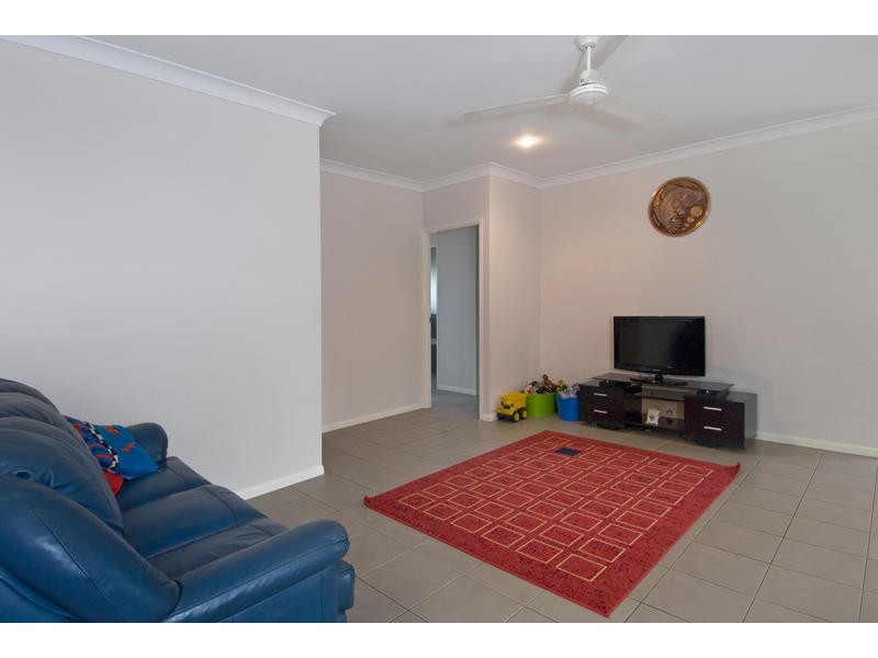 Bentley Park QLD 4869