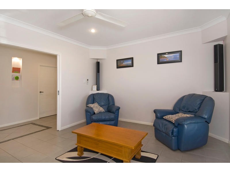 Bentley Park QLD 4869