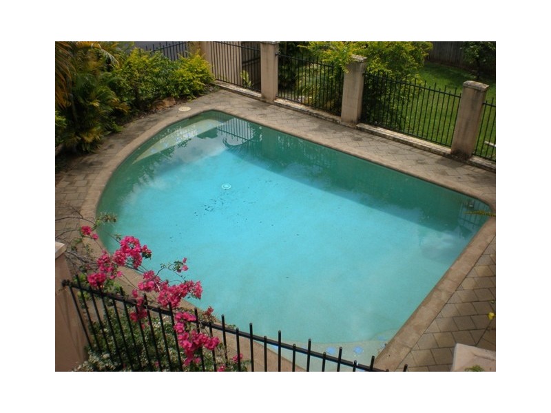 7 Crest Close, Bayview Heights QLD 4868