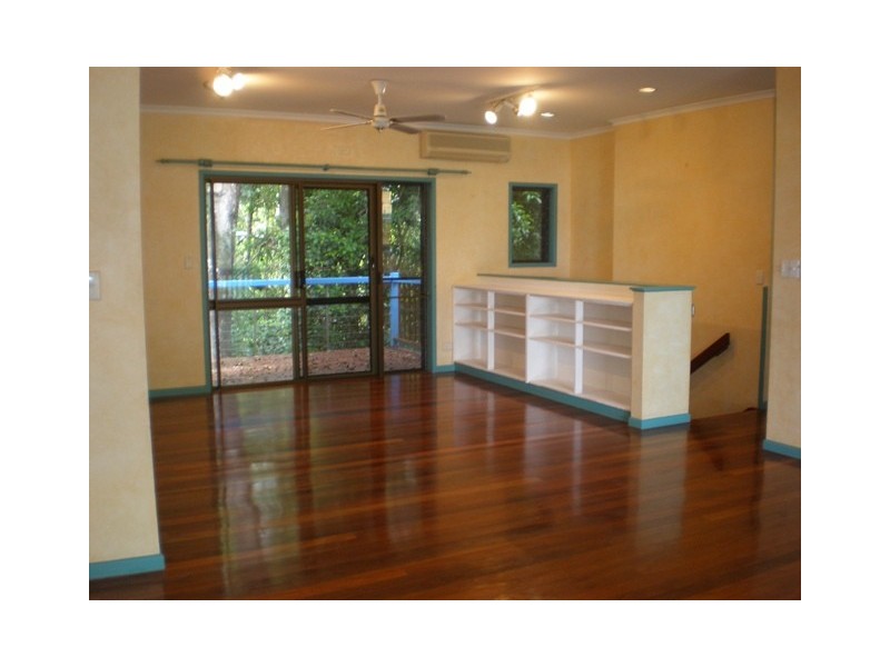 7 Crest Close, Bayview Heights QLD 4868