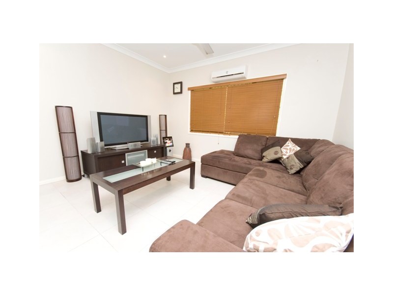 73 Fitzmaurice Drive, Bentley Park QLD 4869