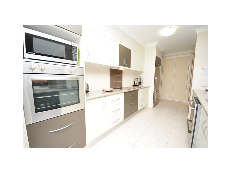 73 Fitzmaurice Drive, Bentley Park QLD 4869