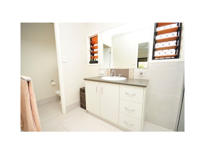 73 Fitzmaurice Drive, Bentley Park QLD 4869