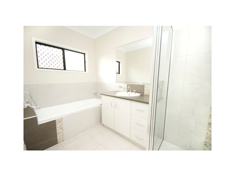73 Fitzmaurice Drive, Bentley Park QLD 4869