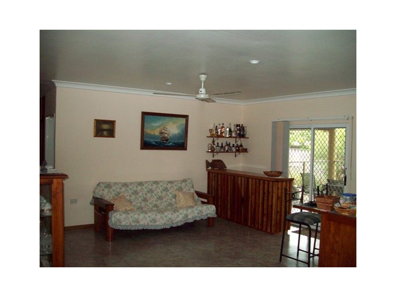 7 Wentworth Close, Bentley Park QLD 4869