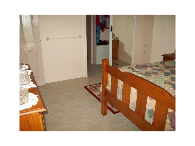 7 Wentworth Close, Bentley Park QLD 4869